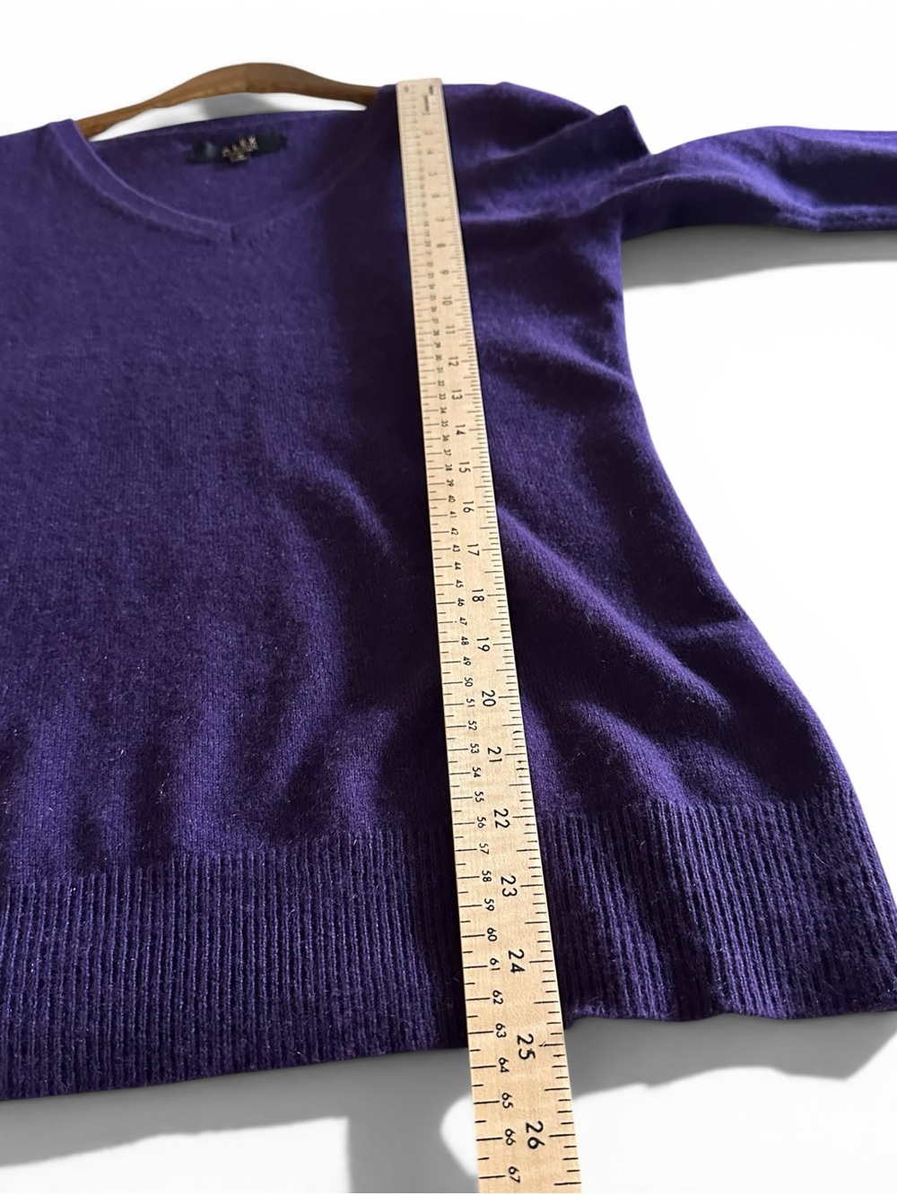 Alex Marie Women's 100% Cashmere V-Neck Sweater in Purple -M - Picture 4 of 8